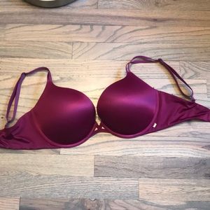 Very Sexy Push-up VS 34ddd.